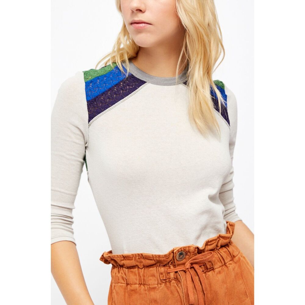 We The Free by Free People In Rainbows Light Grey Cotton Knit Top Size Medium